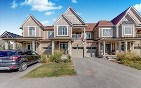 Executive Town Home-Mountain View-Historic Snowbridge Village, Walking Distance To The Resort